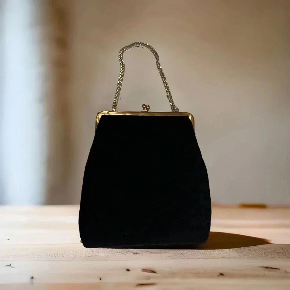 Vintage Handbag and Gloves Set OS Black Velvet‎ Gold Chain Kiss Lock Embroidered